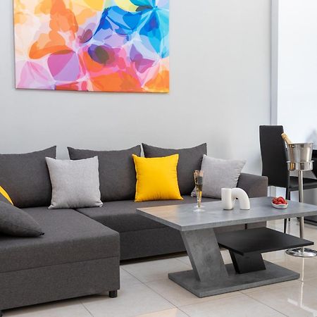 H4 Art Sparta Apartment ภายนอก รูปภาพ