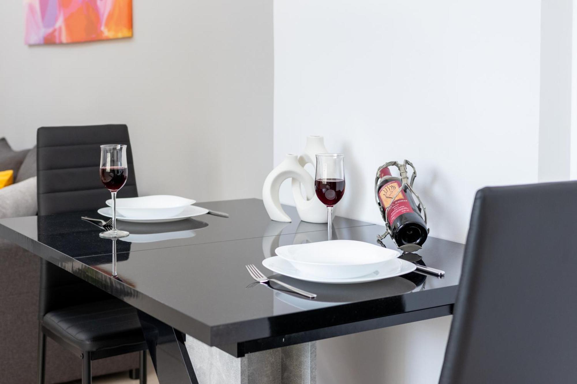 H4 Art Sparta Apartment ภายนอก รูปภาพ